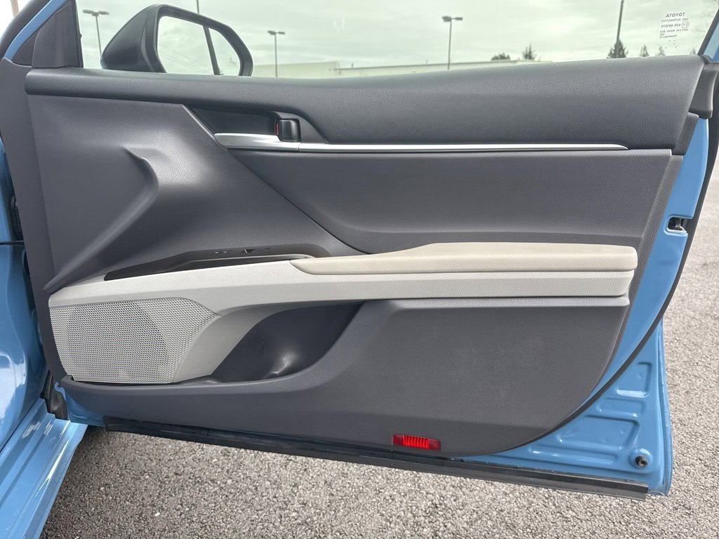 Used 2024 Toyota Camry SE image 26