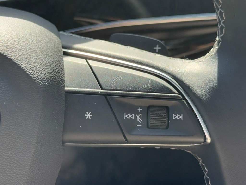 Used 2025 Audi Q7 3.0T Prestige w/ Prestige Package image 18