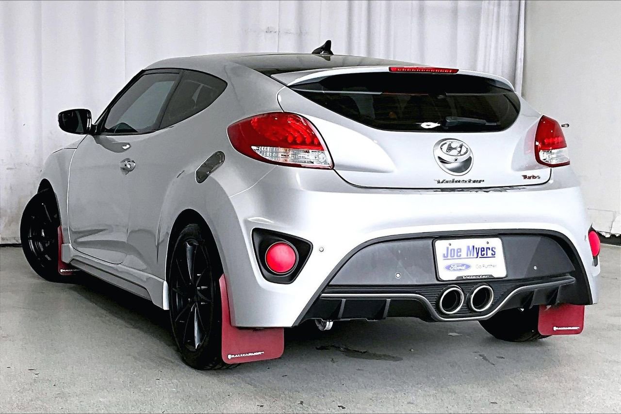 Used 2016 Hyundai Veloster Turbo w/ Option Group 04 image 9