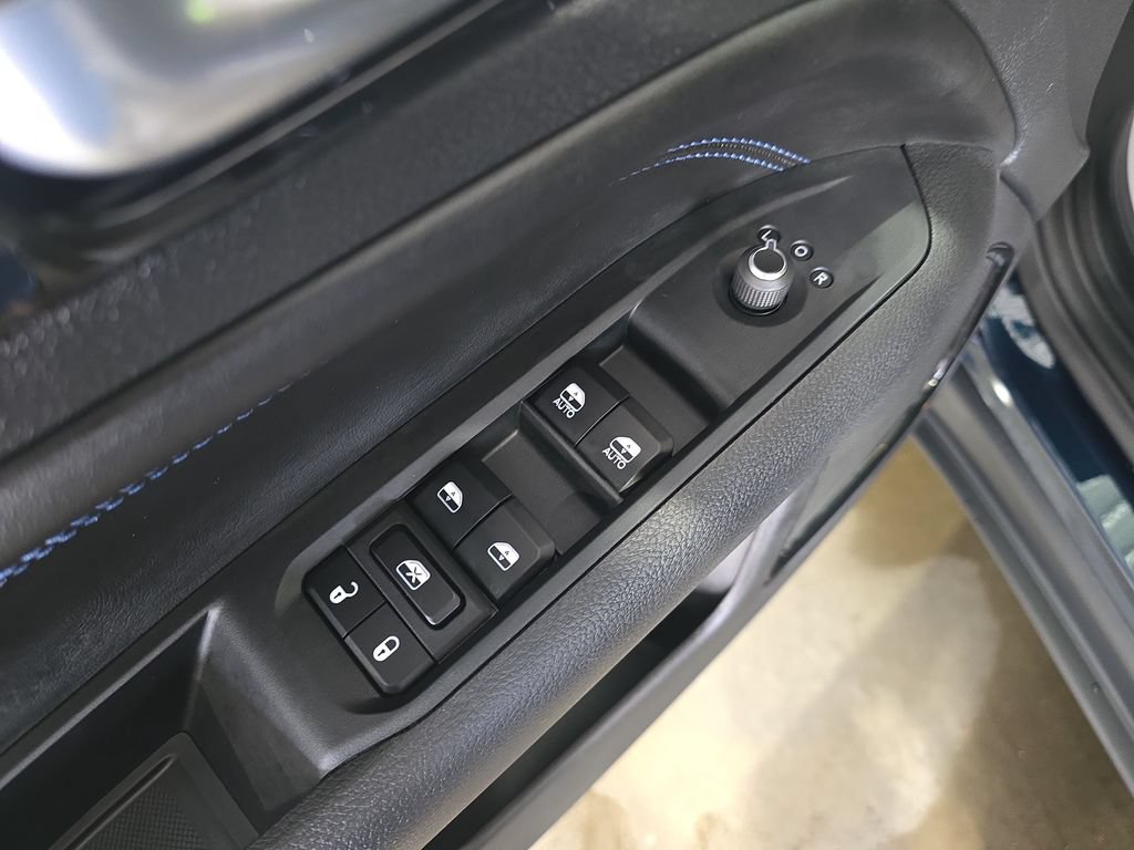 New 2026 Jeep Compass Latitude AWD/4WD image 11