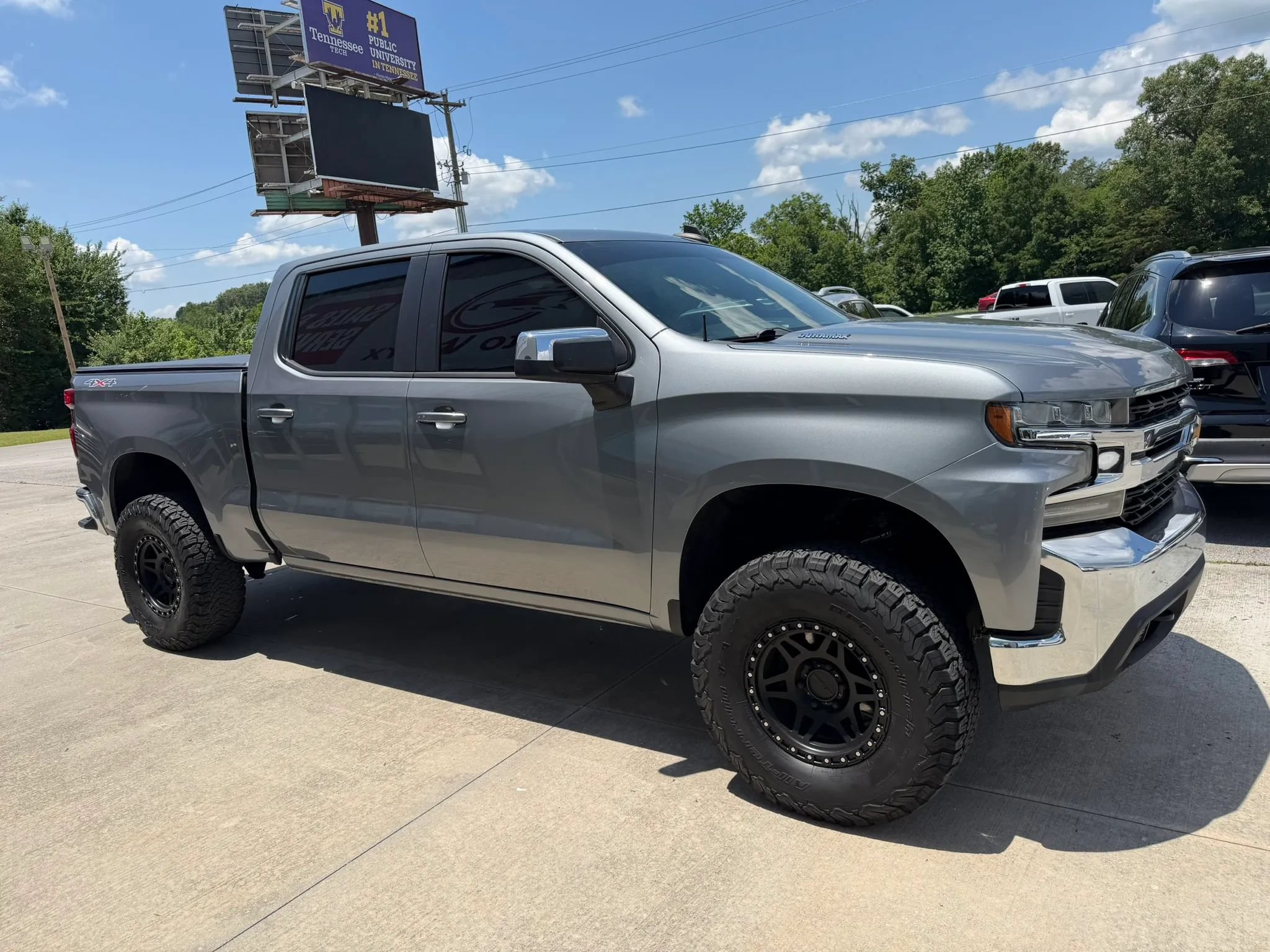Used 2020 Chevrolet Silverado 1500 LT w/ All-Star Edition AWD/4WD image 19