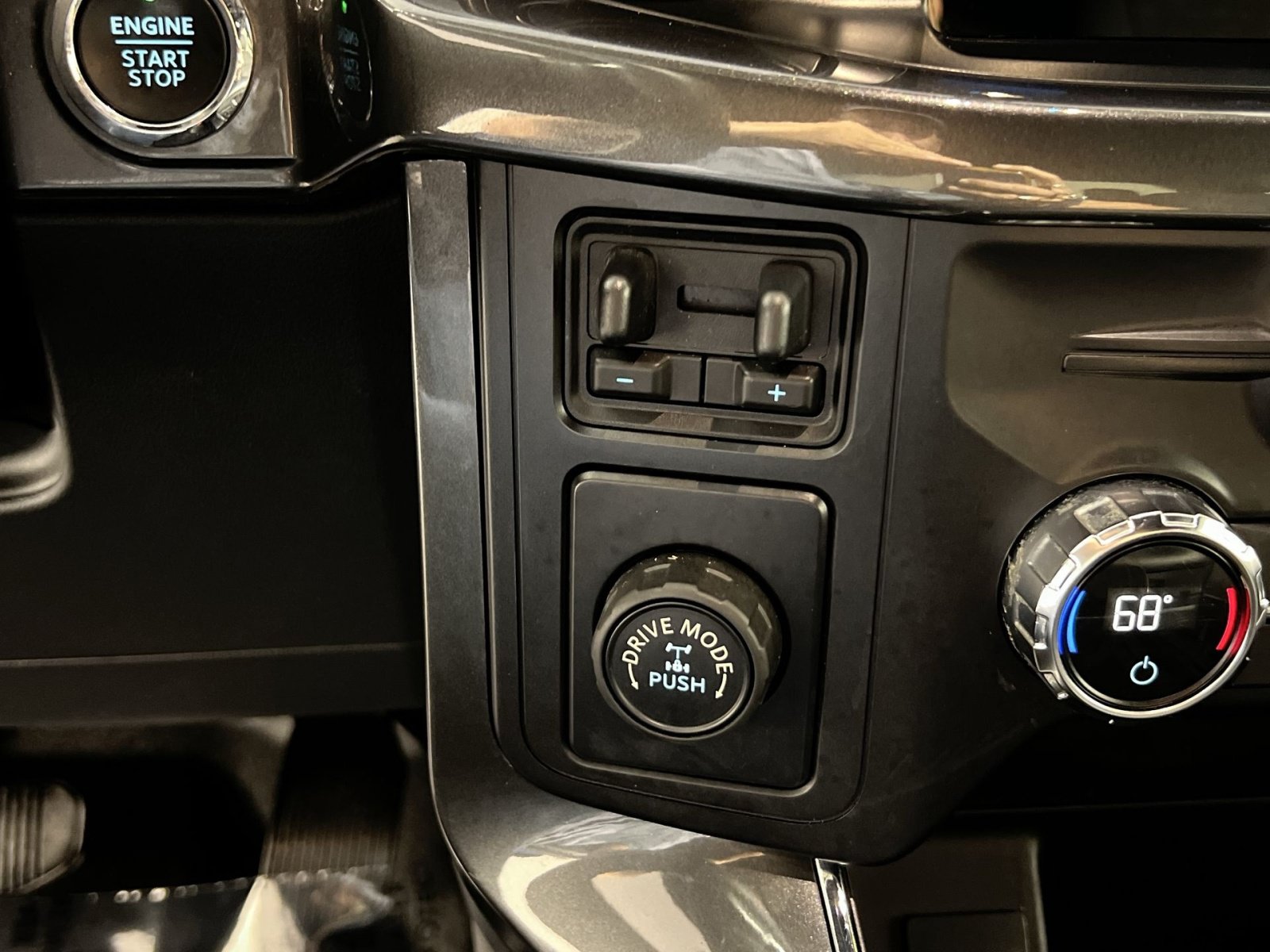 Used 2021 Ford F150 XLT w/ Equipment Group 302A High RWD image 31