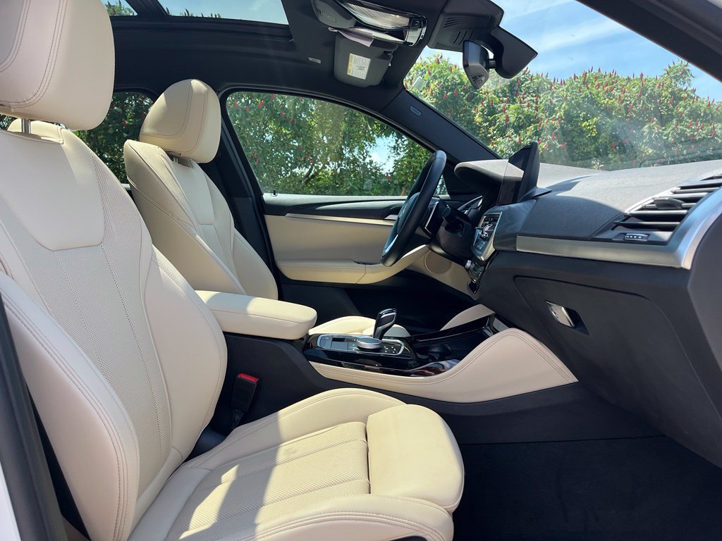 Certified 2025 BMW X4 xDrive30i w/ Premium Package AWD/4WD image 53