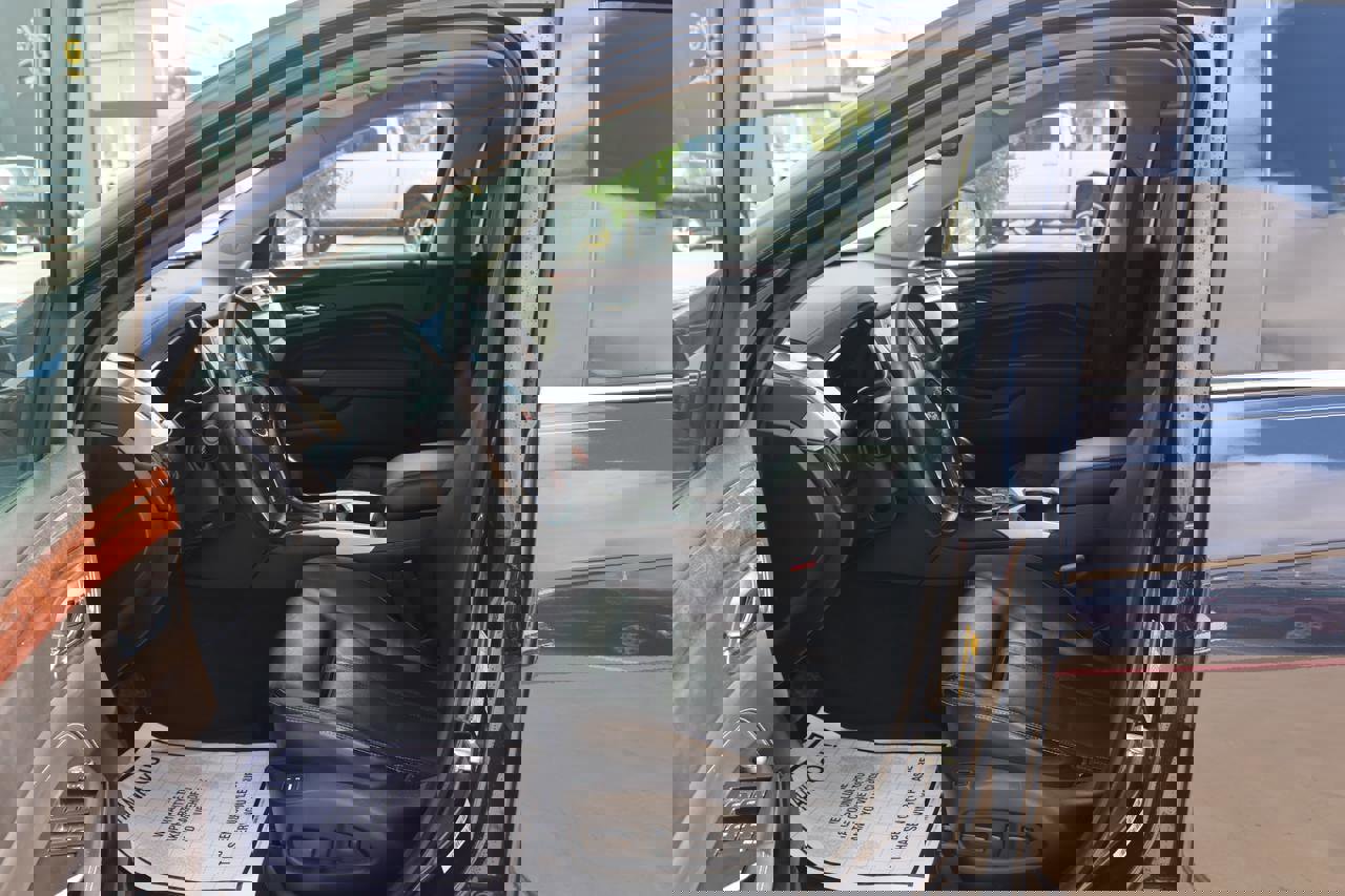 Used 2014 Cadillac SRX Performance w/ Driver Awareness Package image 22