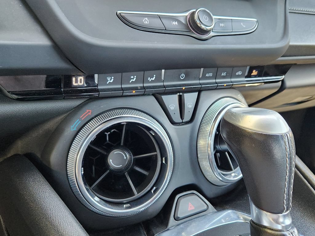 Used 2023 Chevrolet Camaro LT RWD image 10