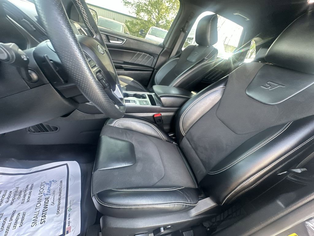 Used 2023 Ford Edge ST AWD/4WD image 15
