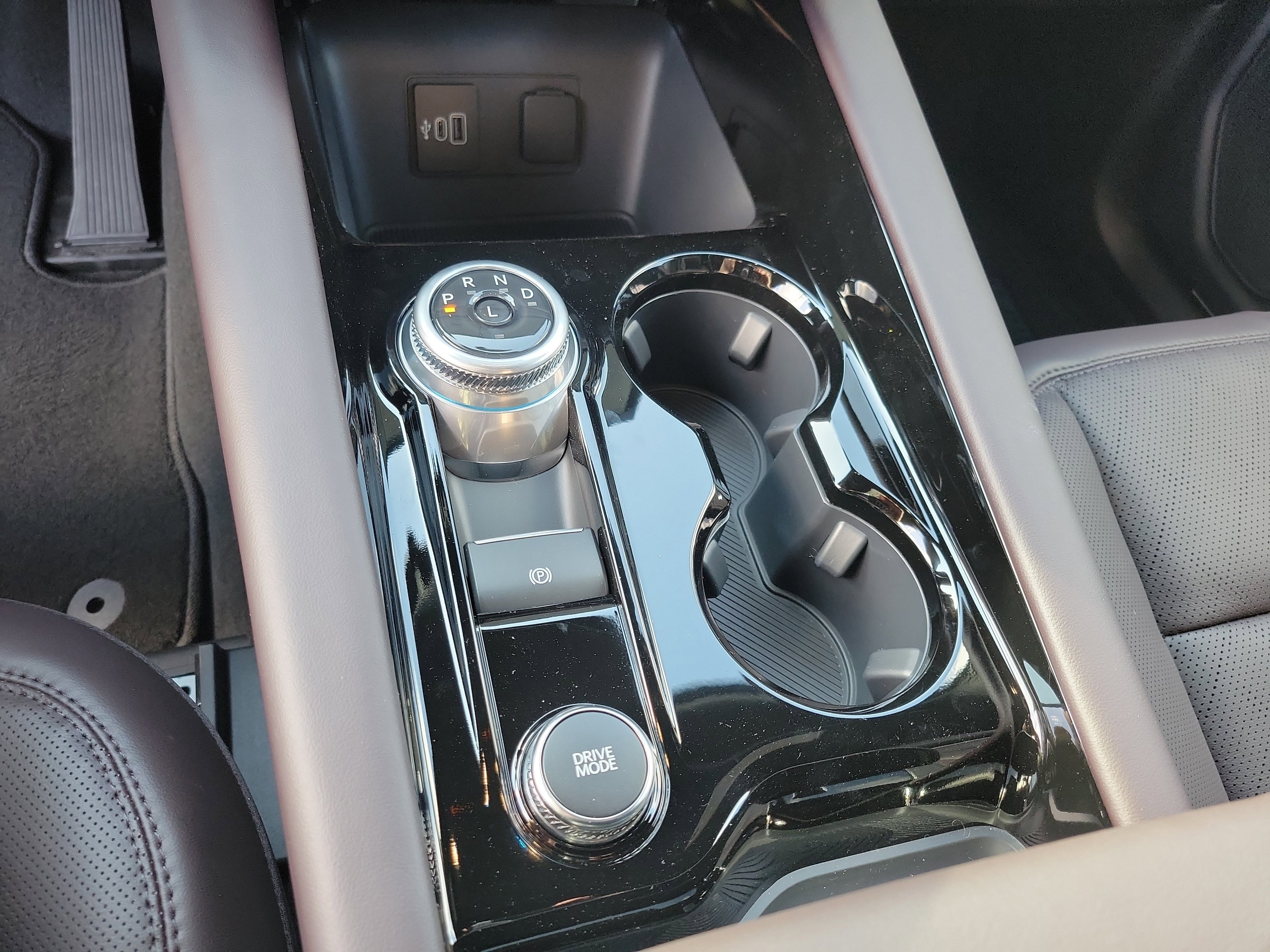 New 2026 Ford Explorer Platinum image 19