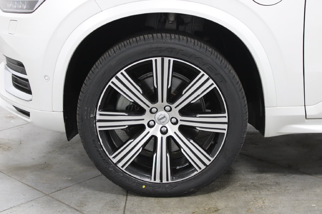 Used 2022 Volvo XC90 T8 Inscription w/ Advanced Package AWD/4WD image 16