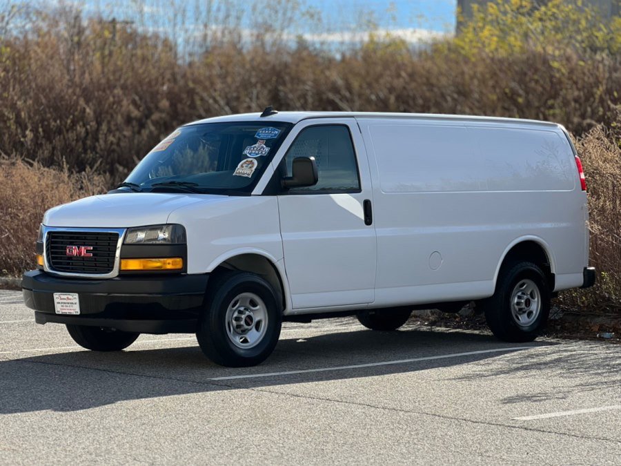 Used 2023 GMC Savana 2500 w/ Driver Convenience Package image 4