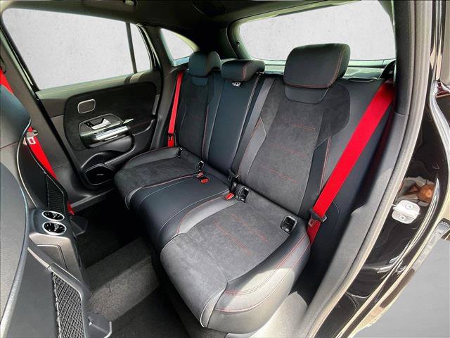 New 2026 Mercedes-Benz GLA 35 AMG 4MATIC image 12