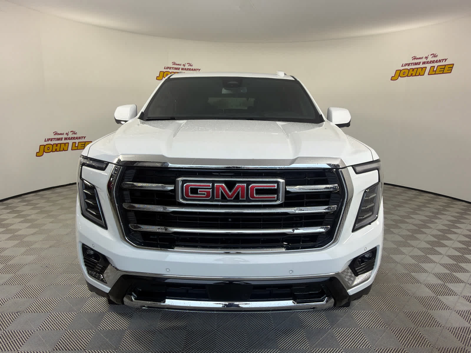 Used 2025 GMC Yukon Elevation w/ LPO, Floor Liner Package AWD/4WD image 9