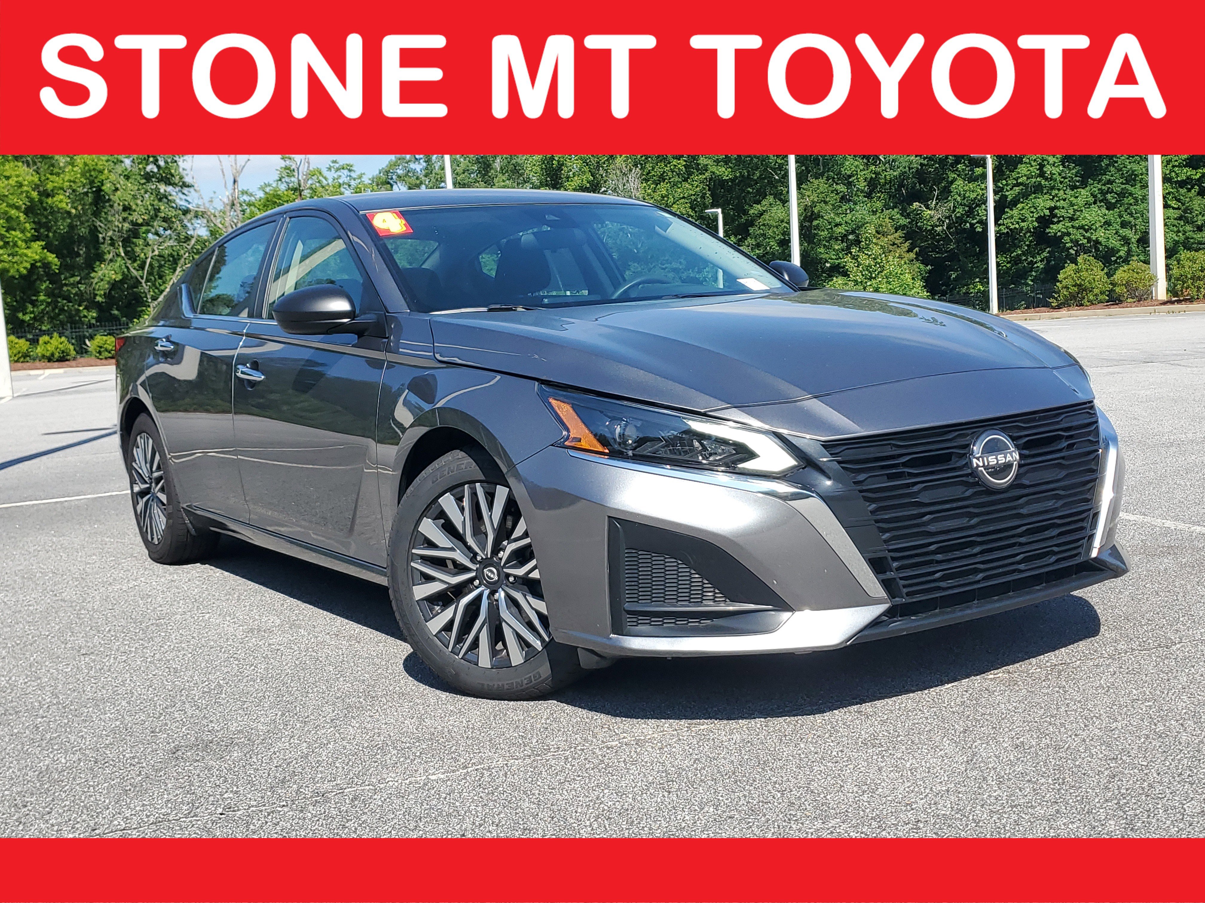 Used 2024 Nissan Altima 2.5 SV