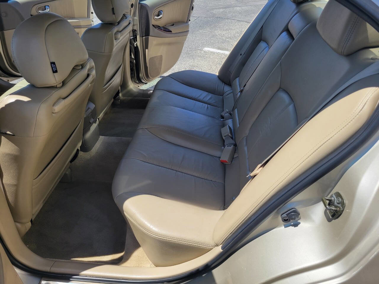 Used 2001 INFINITI I30 image 17