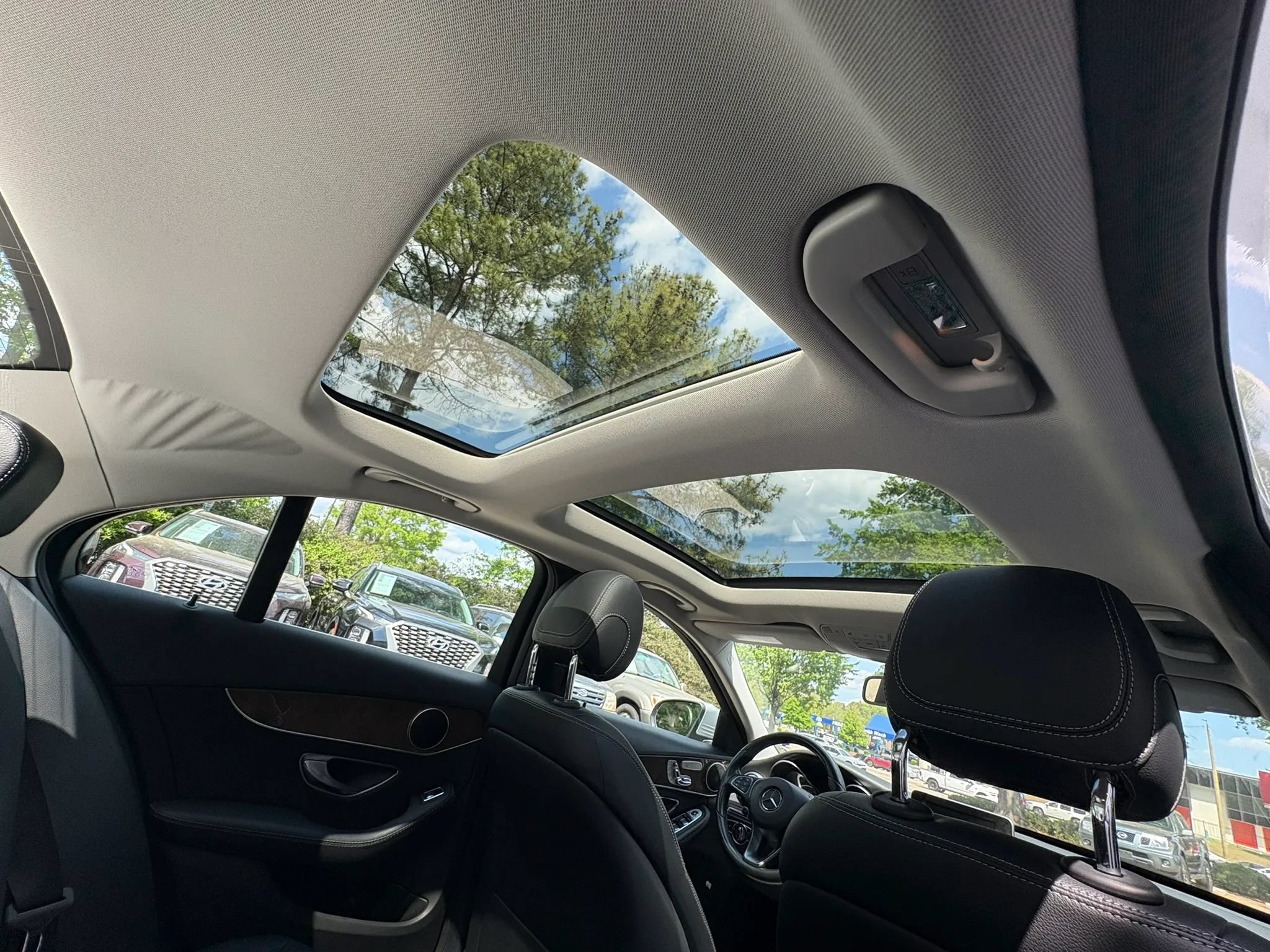 Used 2017 Mercedes-Benz C 300 4MATIC Sedan image 16