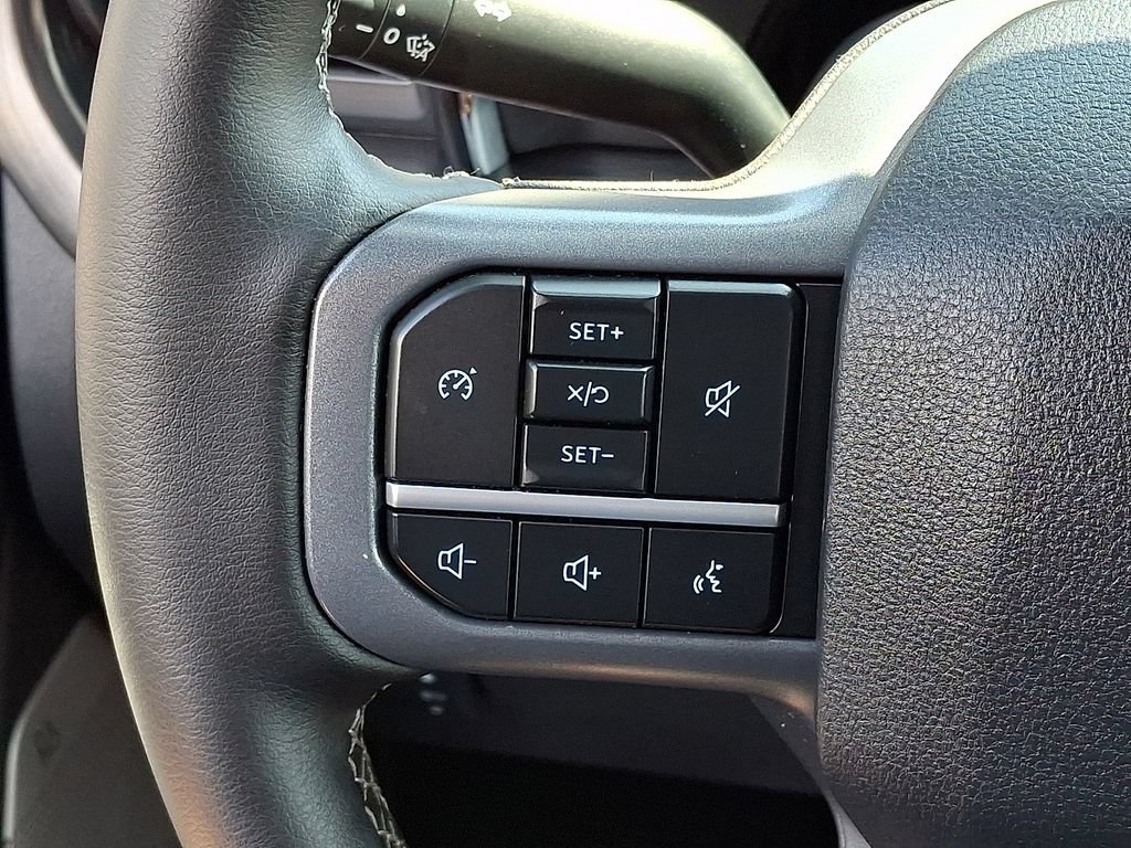 Used 2025 Ford F250 Lariat AWD/4WD image 22