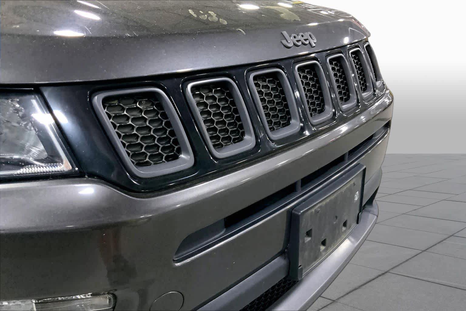 Used 2021 Jeep Compass Latitude AWD/4WD image 30
