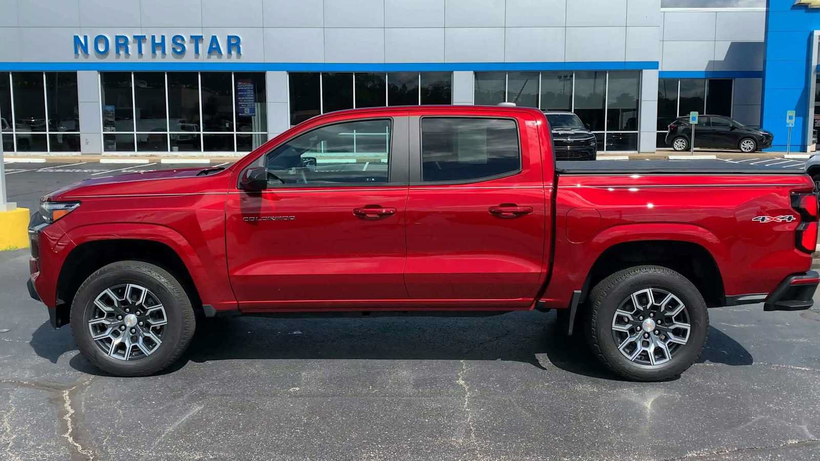 Certified 2023 Chevrolet Colorado LT w/ LT Convenience Package III AWD/4WD image 5