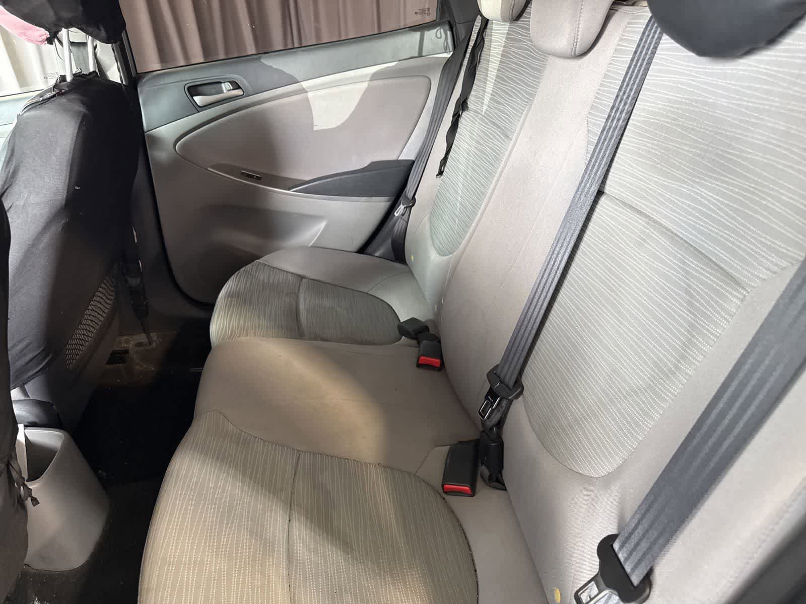Used 2016 Hyundai Accent SE FWD image 3