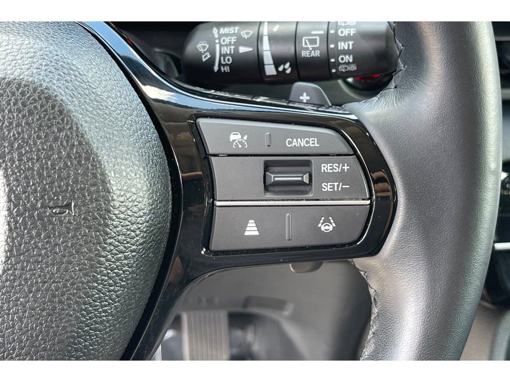 Certified 2025 Honda Pilot Touring image 37