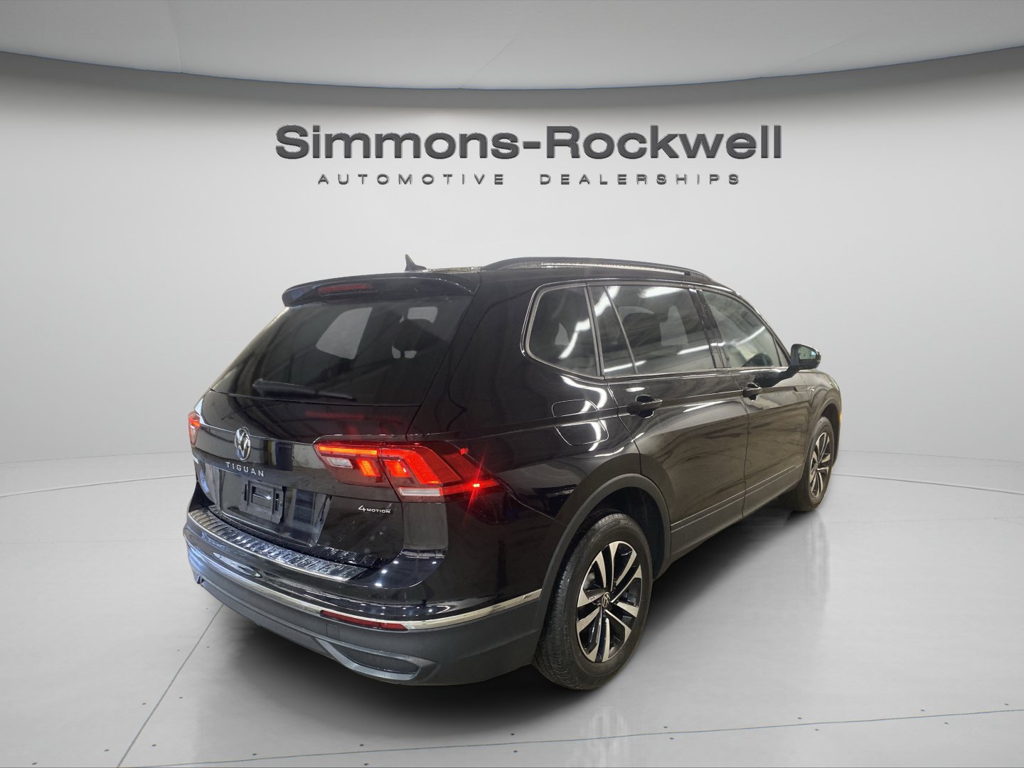 Used 2023 Volkswagen Tiguan S AWD/4WD image 5