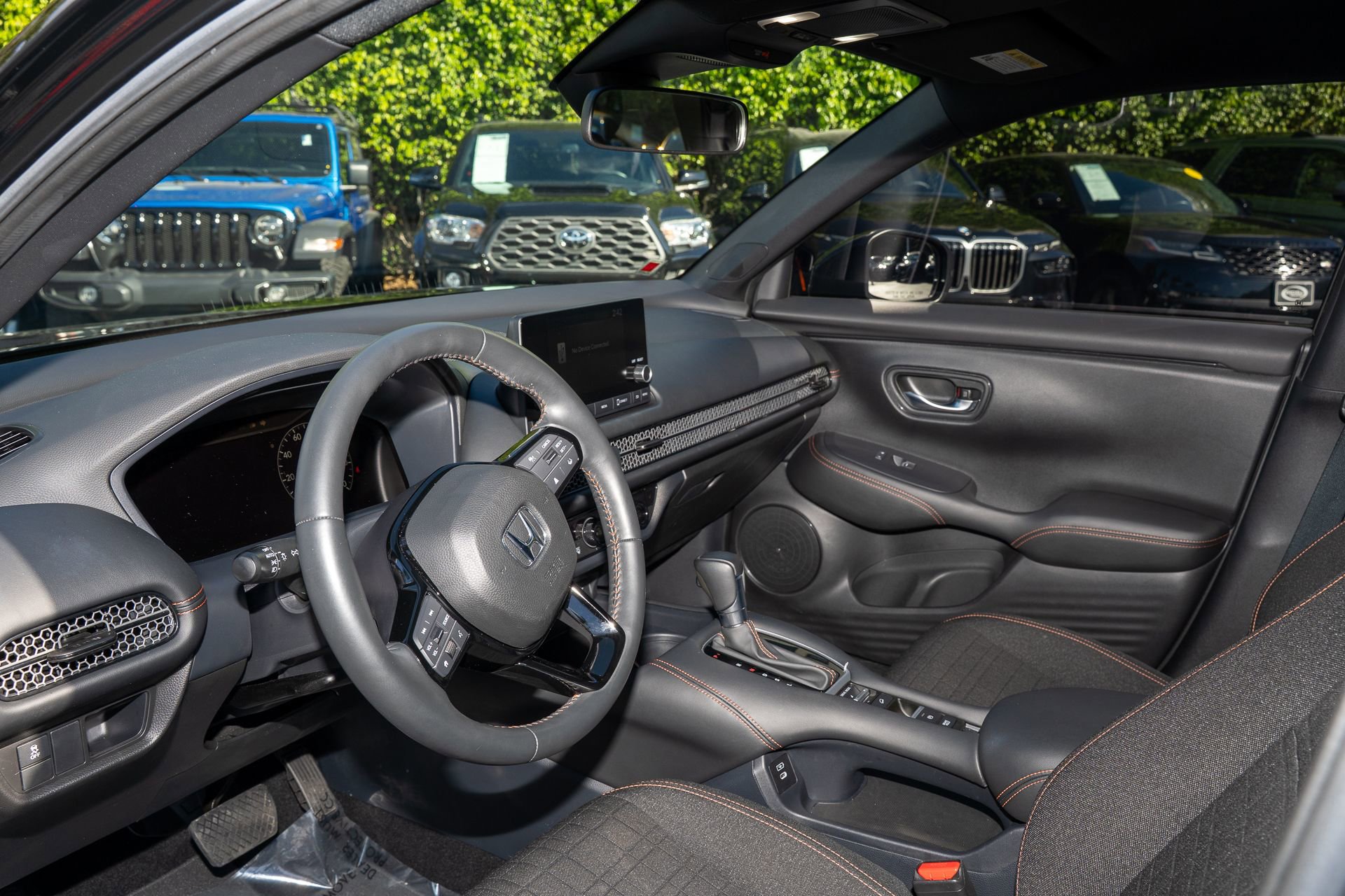 Used 2024 Honda HR-V Sport image 14