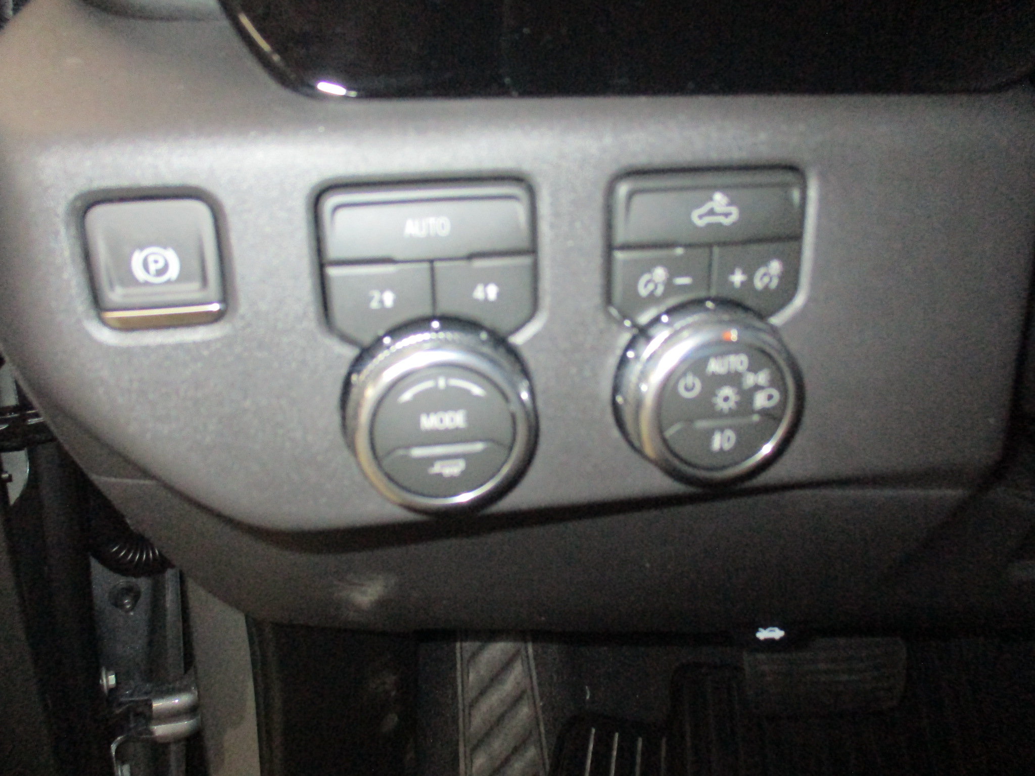 New 2026 GMC Sierra 1500 Elevation AWD/4WD image 39