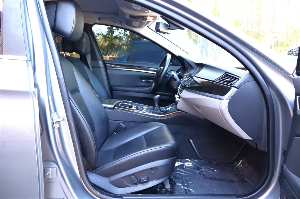 Used 2011 BMW 535i Sedan RWD image 18