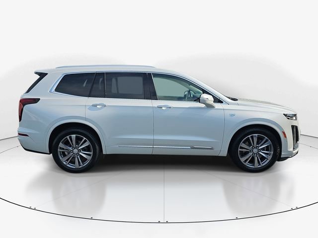 Used 2021 Cadillac XT6 Premium Luxury FWD image 2