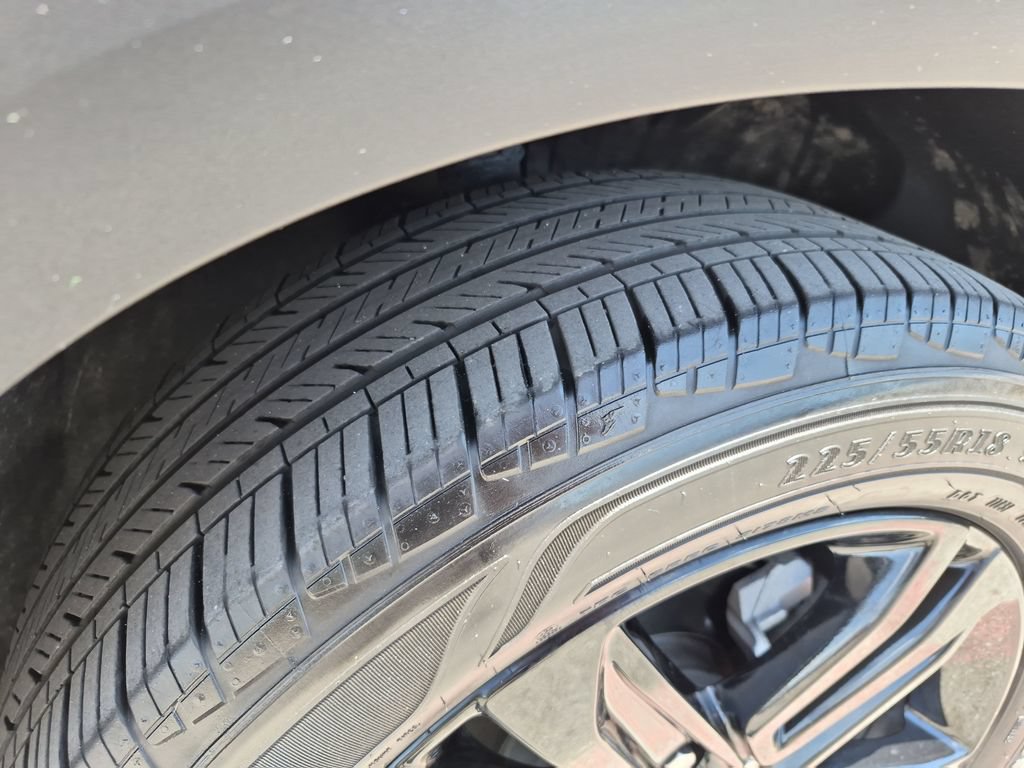 Used 2024 Chevrolet Trax ACTIV w/ Sunroof Package FWD image 18