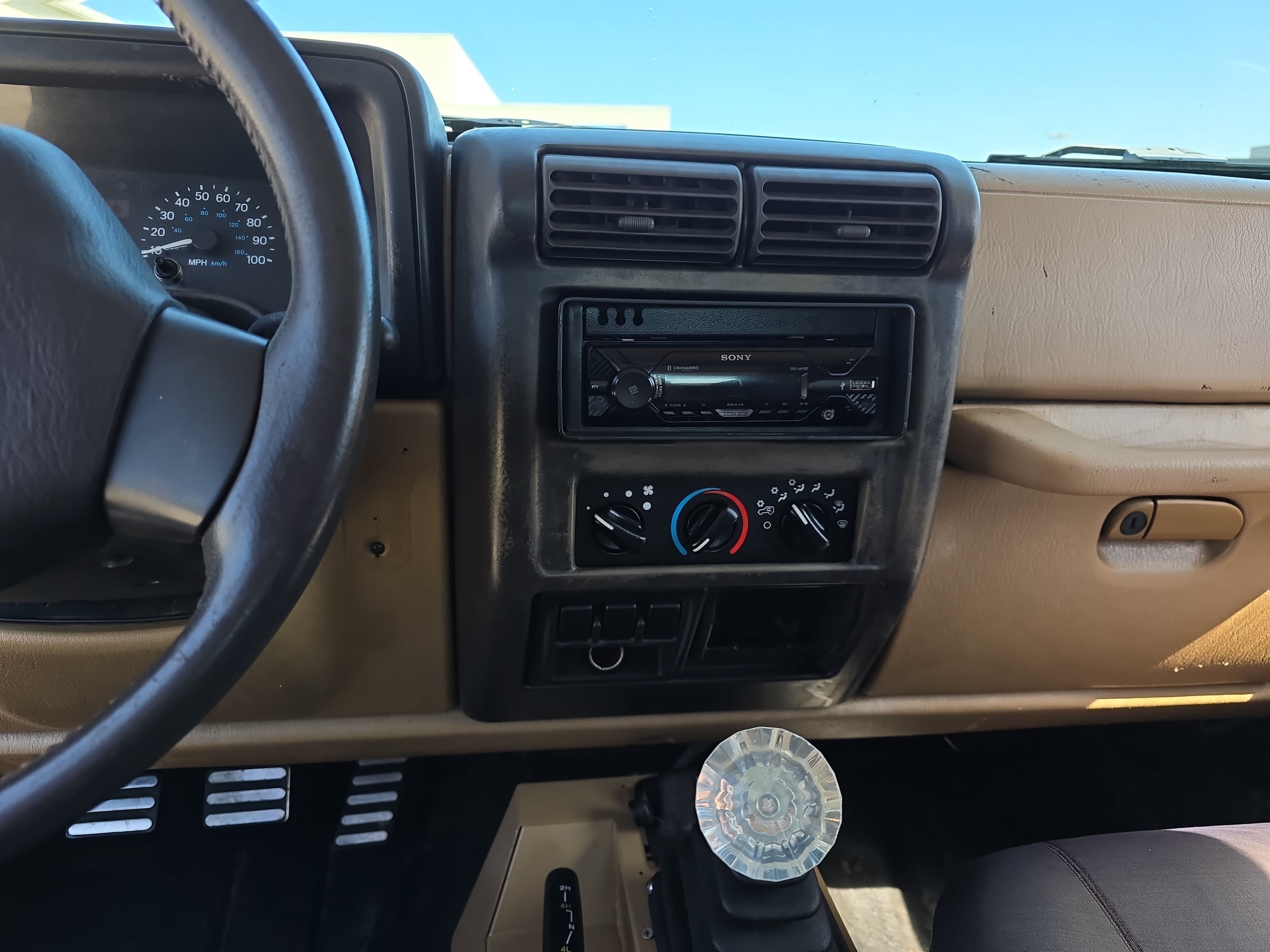 Used 2000 Jeep Wrangler SE image 24
