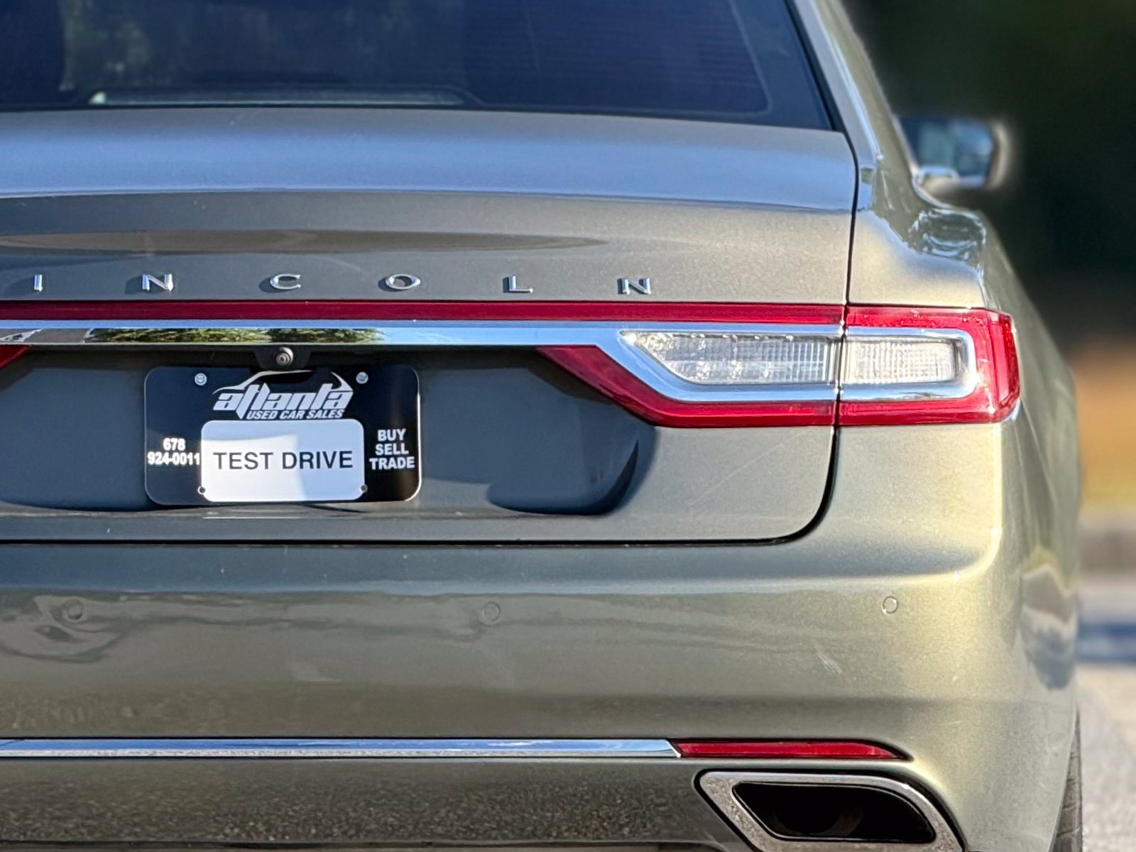 Used 2017 Lincoln Continental Select FWD image 17