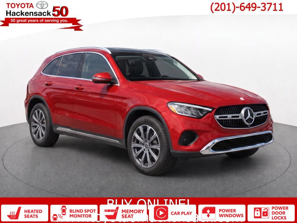 Used 2023 Mercedes-Benz GLC 300 4MATIC image 1