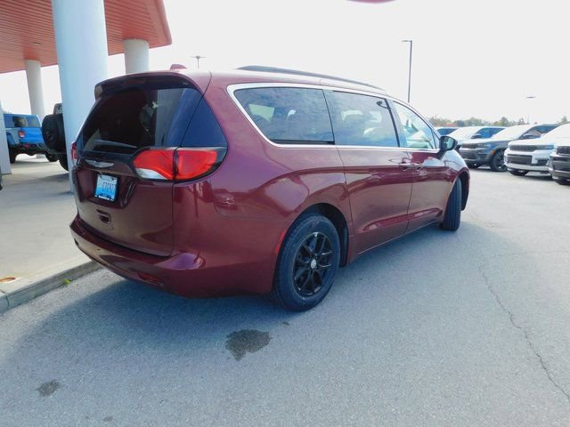 Certified 2020 Chrysler Voyager Lxi FWD image 27