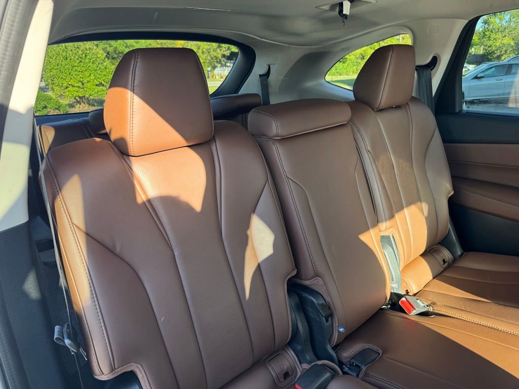Used 2023 Acura MDX SH-AWD w/ Technology Package image 31
