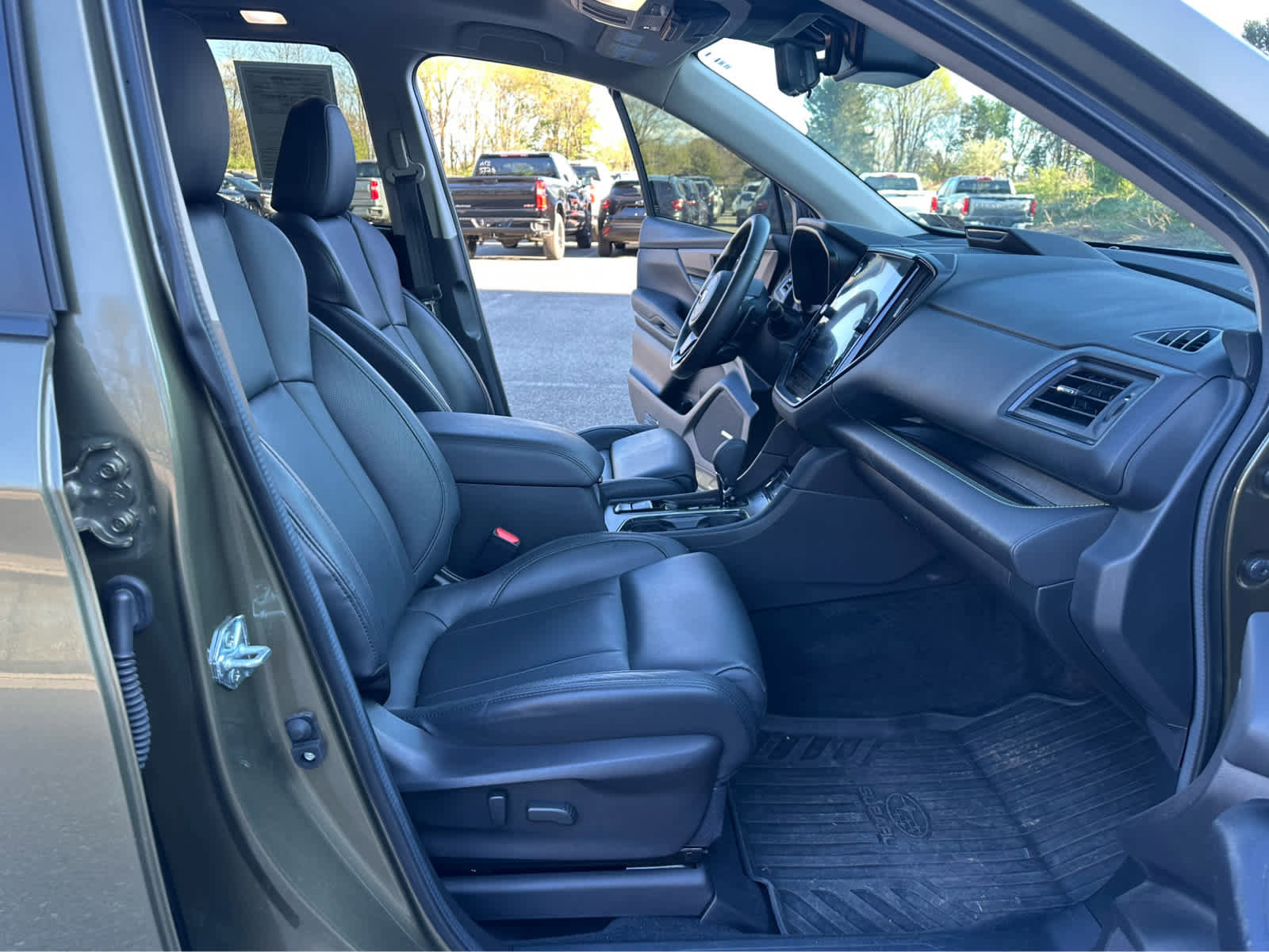 Used 2025 Subaru Ascent Bronze Edition w/ Onyx Package image 20