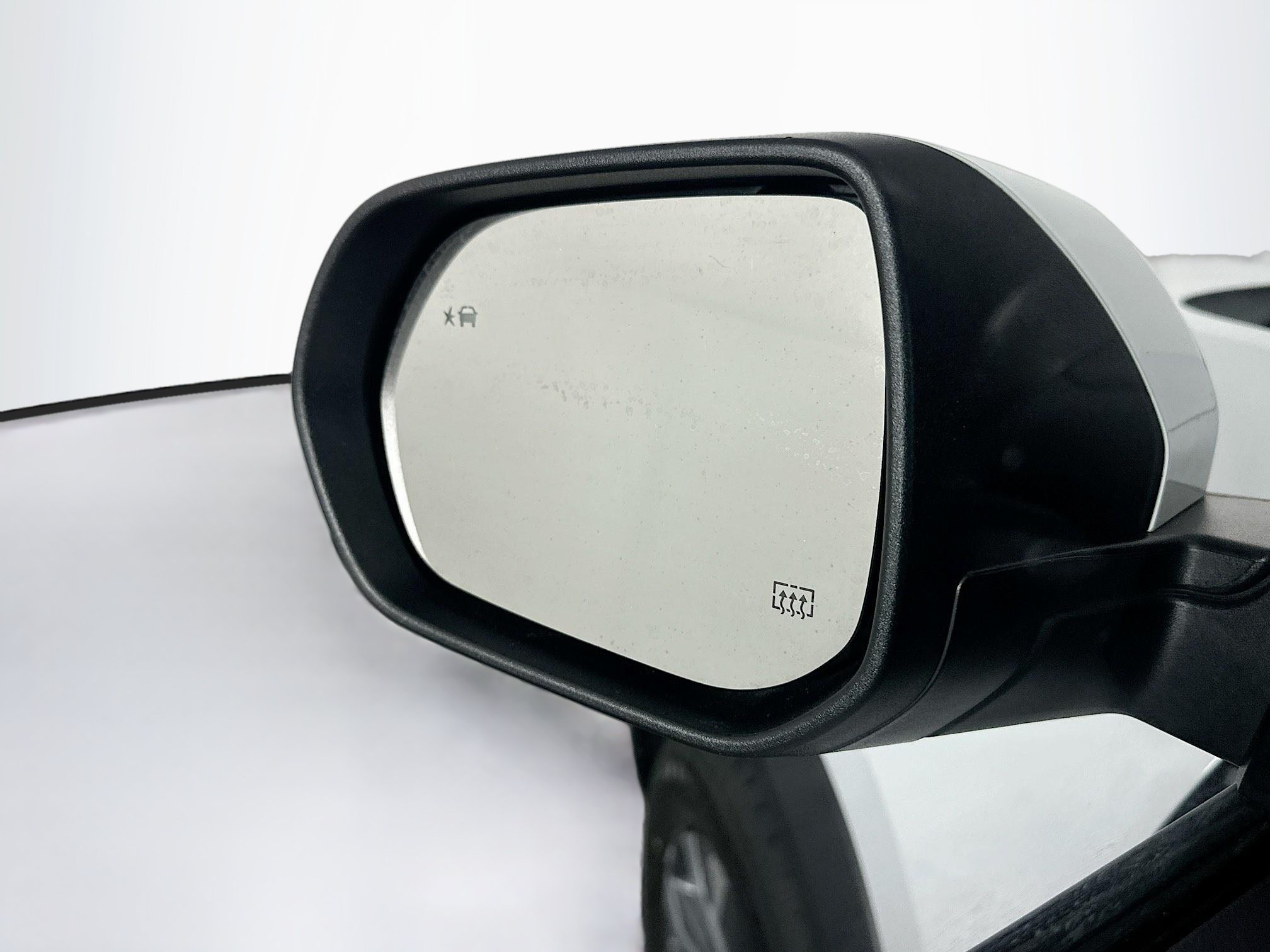 Used 2025 Chevrolet Equinox LT w/ Convenience Package II FWD image 16