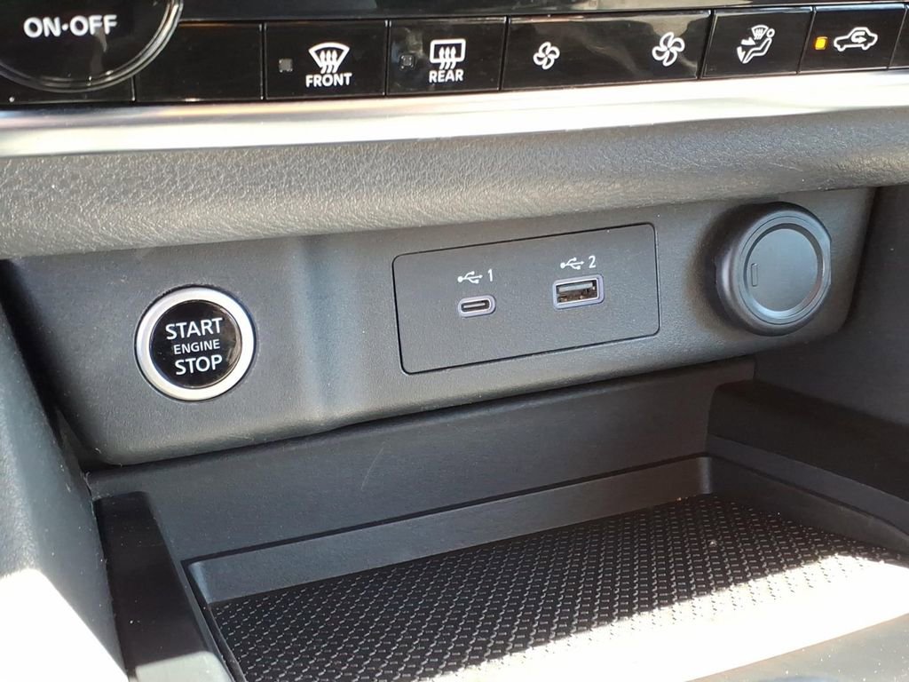 Used 2021 Nissan Rogue SV AWD/4WD image 21