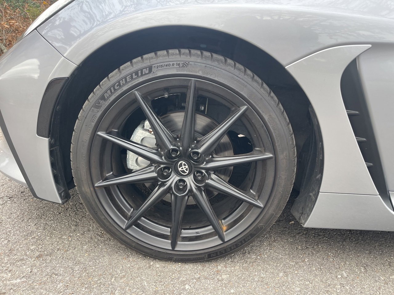 Used 2024 Toyota GR86 Premium image 10