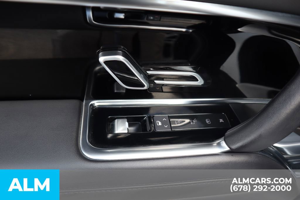 Used 2023 Land Rover Range Rover SE image 21