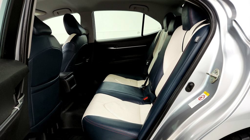 Certified 2018 Toyota Camry LE FWD image 21