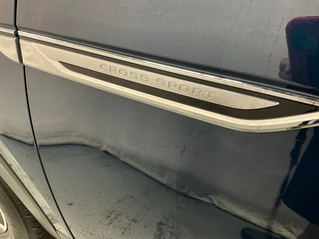 Used 2021 Volkswagen Atlas Cross Sport SE FWD image 7