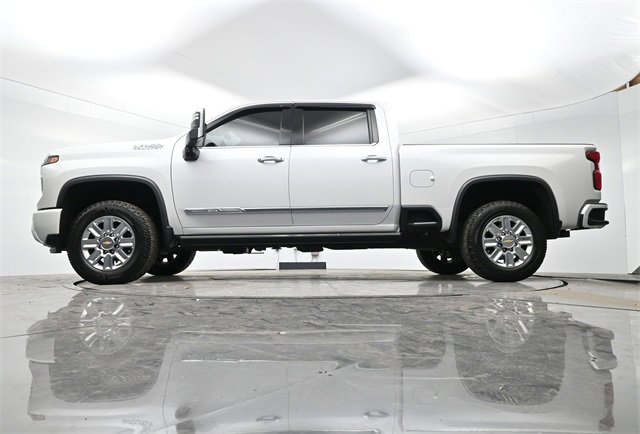 Used 2024 Chevrolet Silverado 2500 High Country w/ High Country Premium Package image 29
