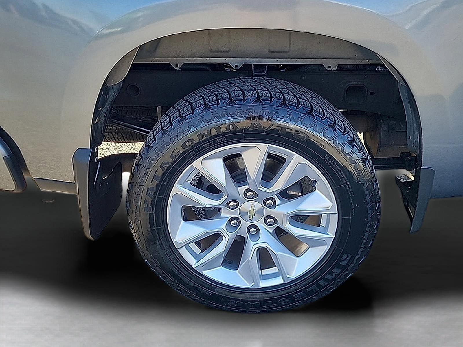 Used 2021 Chevrolet Silverado 1500 Custom AWD/4WD image 9