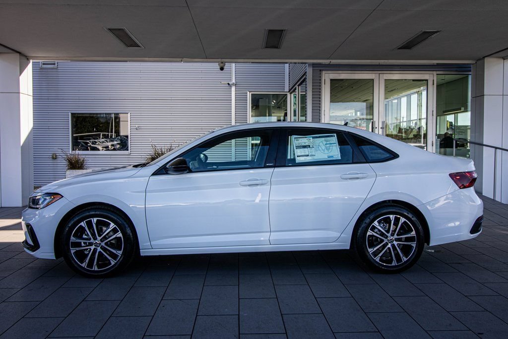 New 2026 Volkswagen Jetta Sport FWD image 11