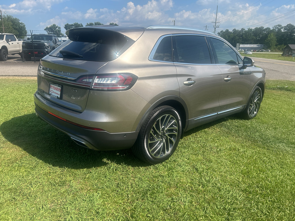Used 2020 Lincoln Nautilus Reserve w/ Equipment Group 201A FWD image 9