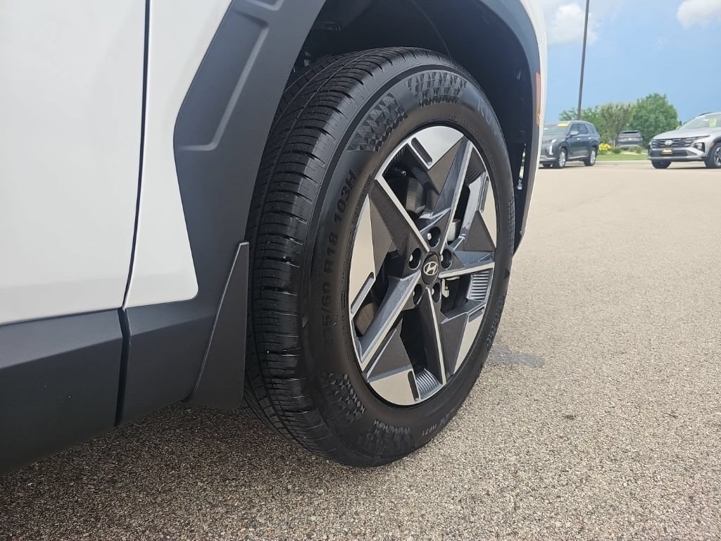 Certified 2025 Hyundai Tucson SEL AWD/4WD image 36