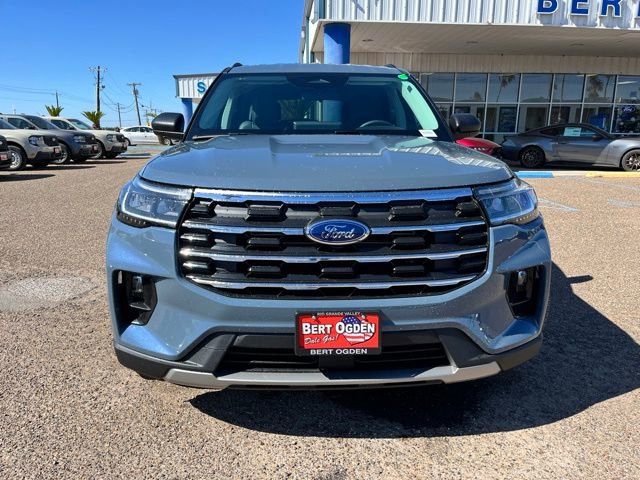 New 2026 Ford Explorer Active w/ Active Comfort Package RWD image 2