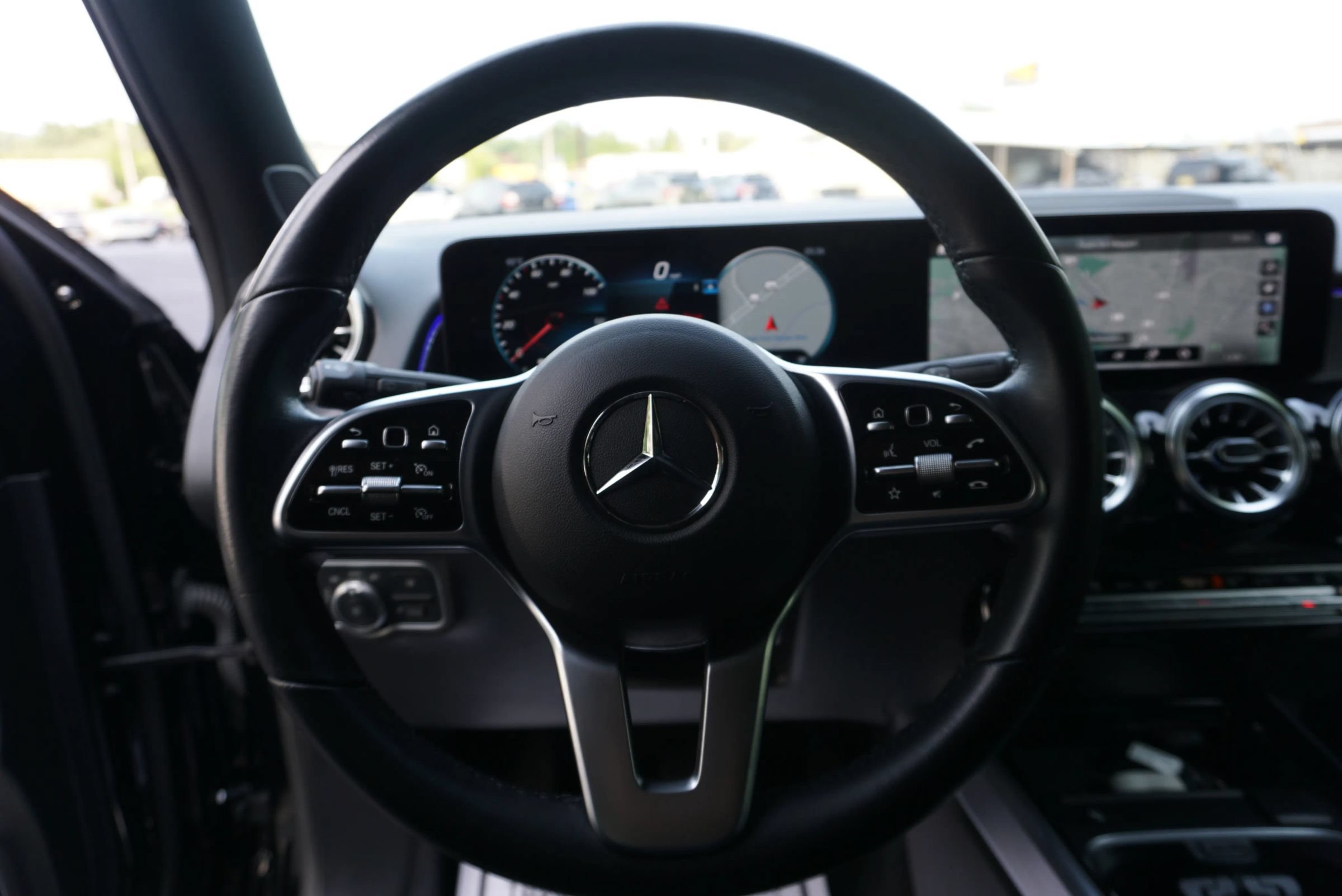 Used 2022 Mercedes-Benz EQB 350 4MATIC w/ Pinnacle Package image 31