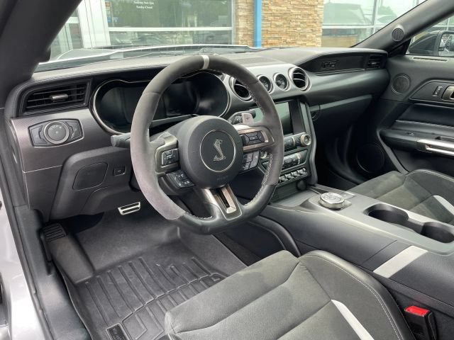 Used 2020 Ford Mustang Shelby GT500 w/ Technology Package RWD image 2