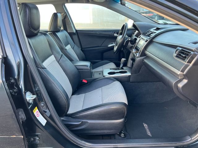 Used 2012 Toyota Camry SE image 9